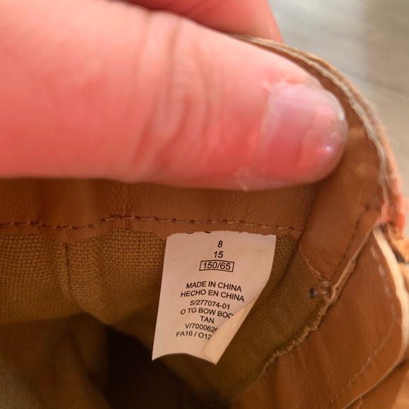 Boots - Picture 3 of 3